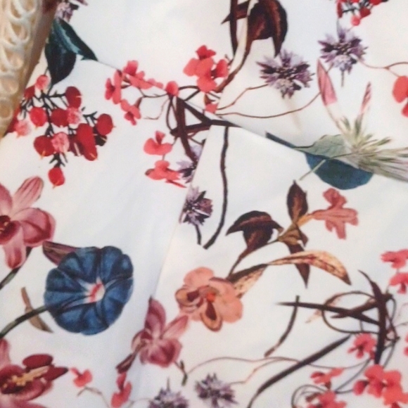 Antonio Melani, Womens Floral Dress with a Beautiful Guipure Lace. SZ. 0 - Picture 5 of 8